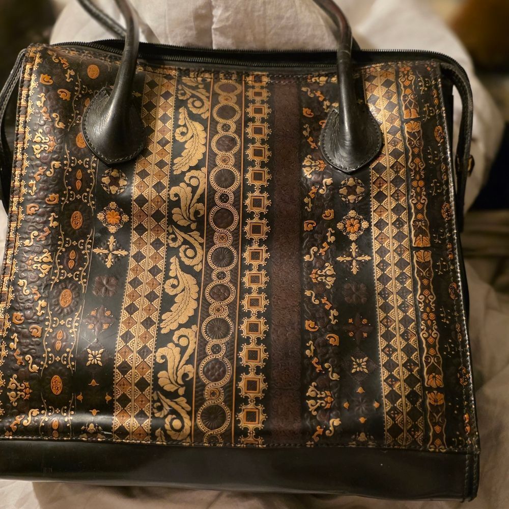 Elegant Black and Gold Patterned Women's Bag